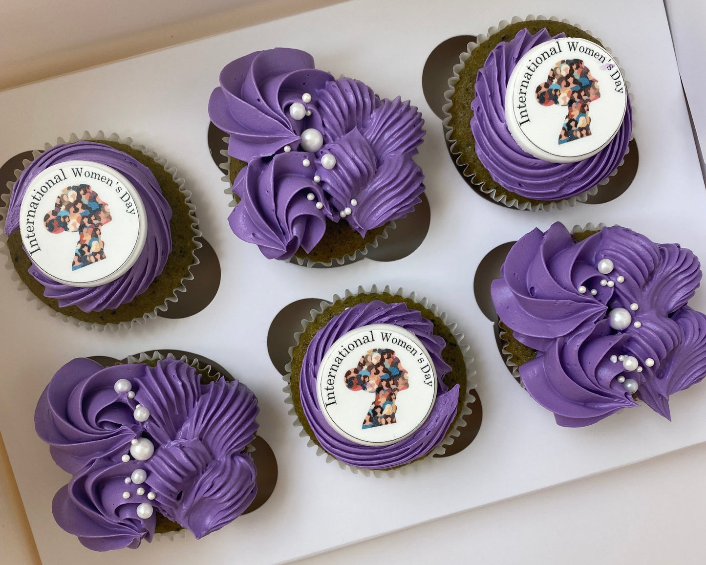 6pcs. cupcakes for international women's day