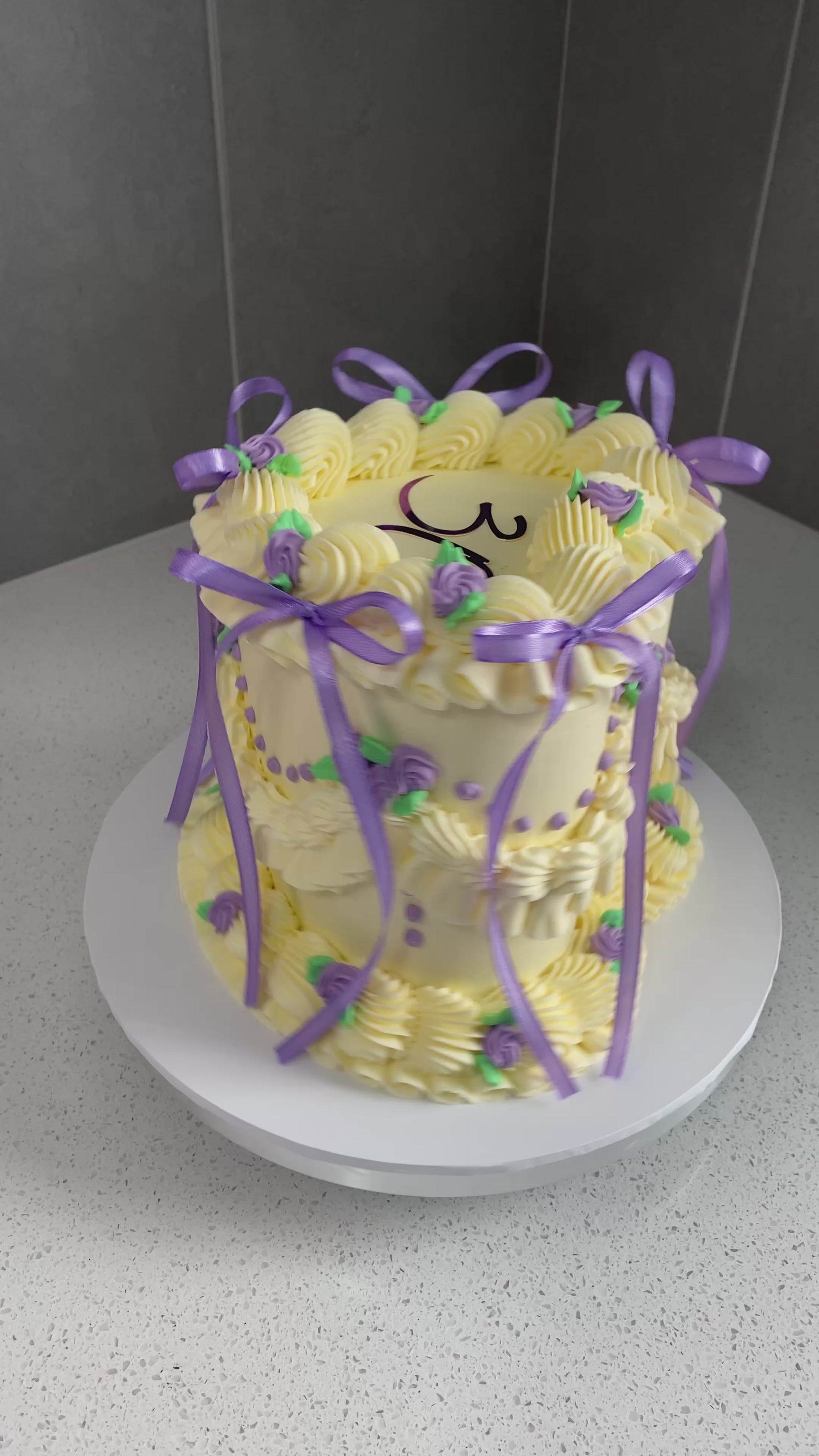 Purple rossette vintage cake