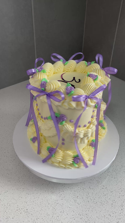 Purple rossette vintage cake